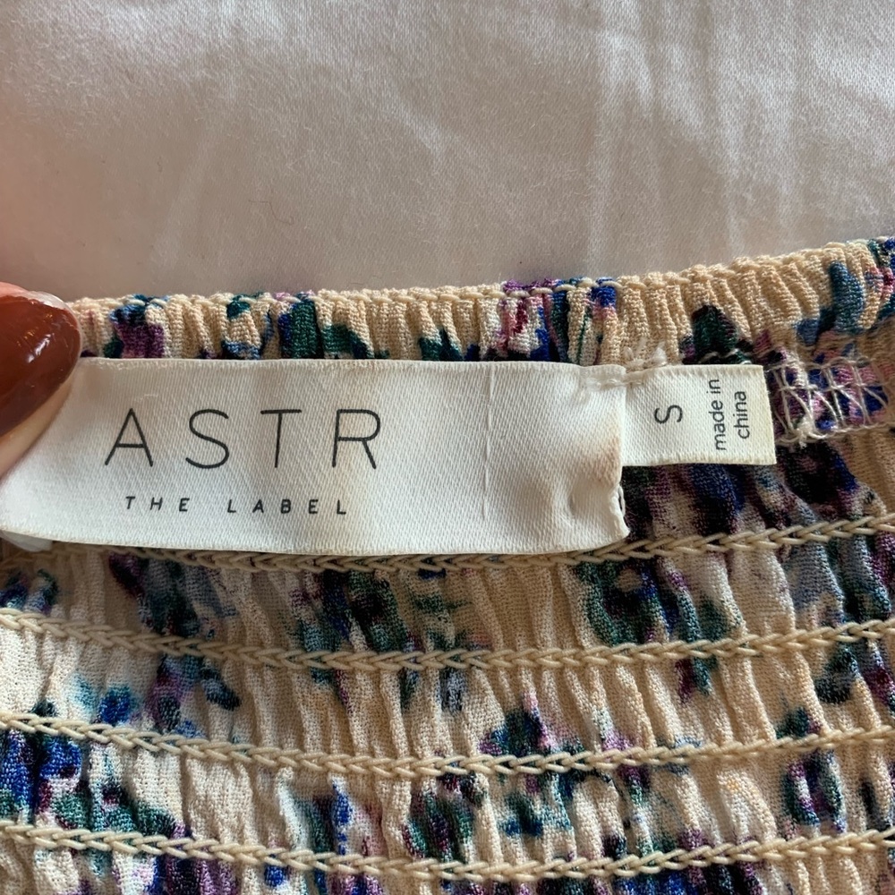 ASTR the Label Bubble Sleeve Dress - Picture 5 of 6